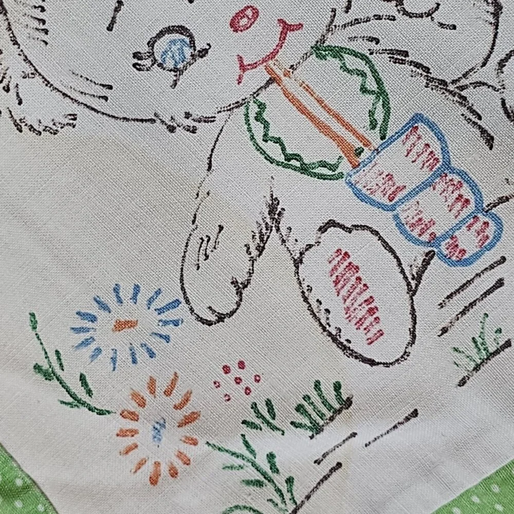 Vintage 60s‎ Kitschy Baby Quilt Hand Stitched Animals Patchwork Green 34.5 X 45